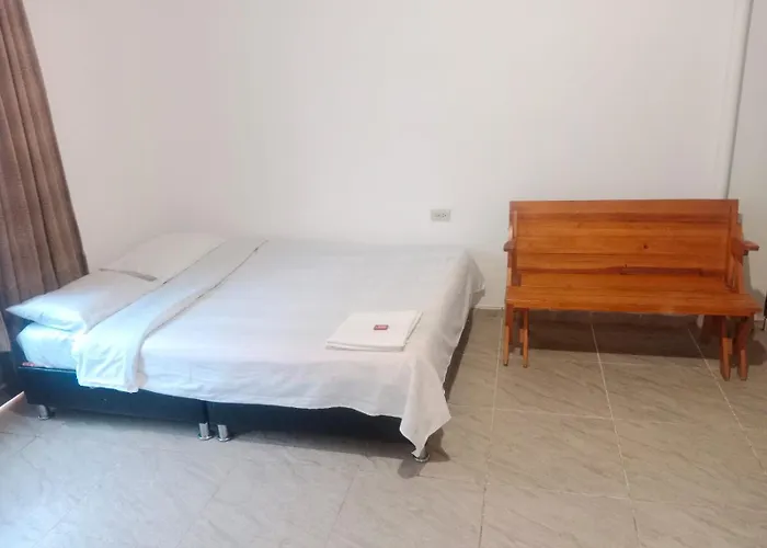 A Apartaestudio Central Amoblado Con Cocina Y Bano