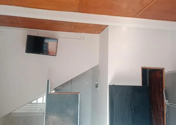 A Apartaestudio Central Amoblado Con Cocina Y Bano